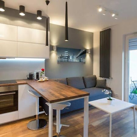Cozy Apartment With Garden Prestigious Location Cracovie Extérieur photo