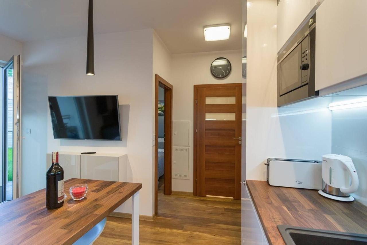Cozy Apartment With Garden Prestigious Location Cracovie Extérieur photo